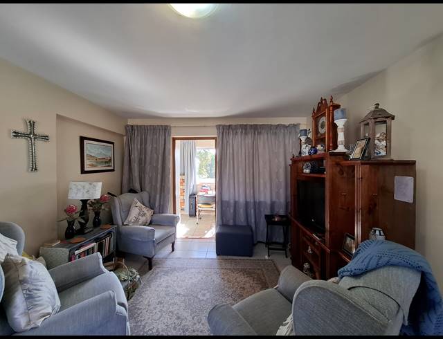 1 BEDROOM RETIREMENT UNIT TO LET IN PINETOWN CENTRAL